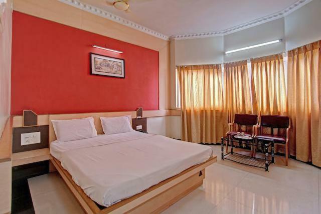 Bharati Lodge Хубли Екстериор снимка
